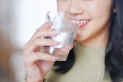 水を飲んでも脂肪は燃えない、それでも水がダイエットに有効な理由【体水分率を上げる水の飲み方】