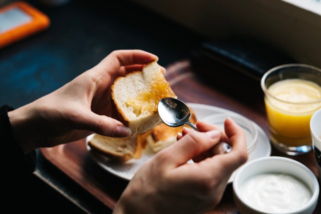 「そんなに食べてないのに…」それって本当？気づかずにやっている高カロリー食事